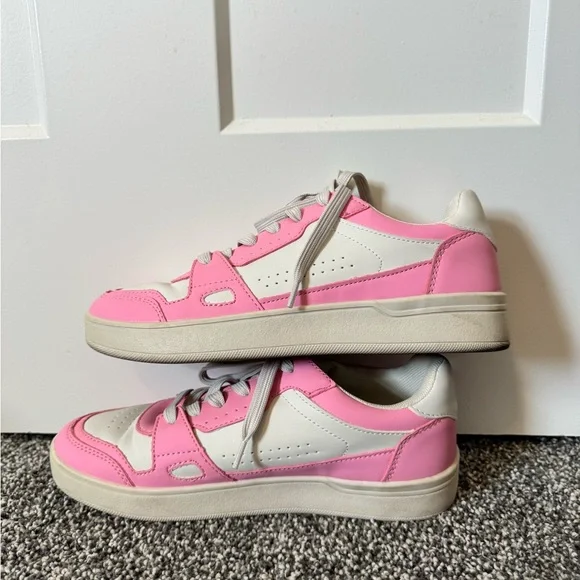 Forever 21 Pink & White Women's Low-Top Lace-Up Sneakers - Picture 2 of 5